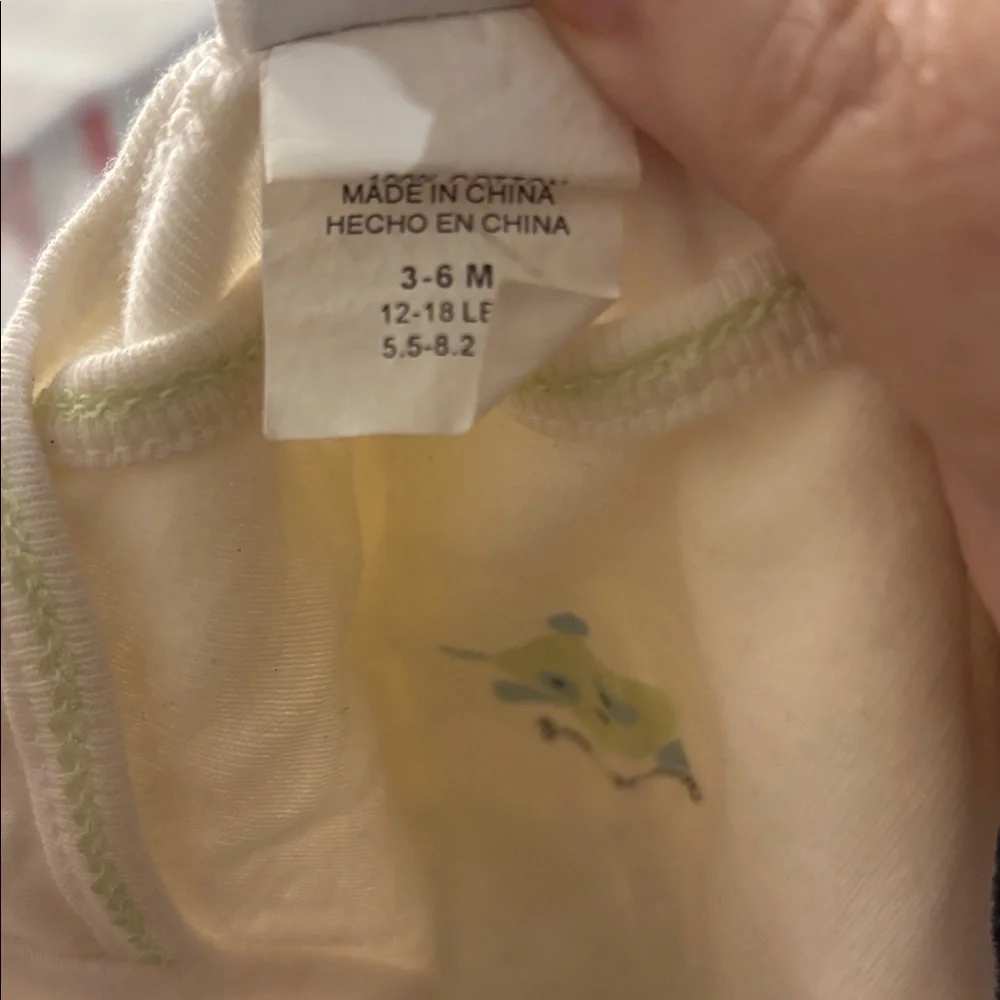 Carter's Baby Bodysuit 3-6 months
